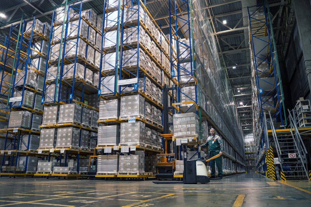 The pharmaceuticals industry is made up of rigid standards that must be met, and with good reason. When looking to break into the Russian market, the single most important factor to consider is finding a trustworthy, experienced logistics partner to help you reach your ultimate goal.